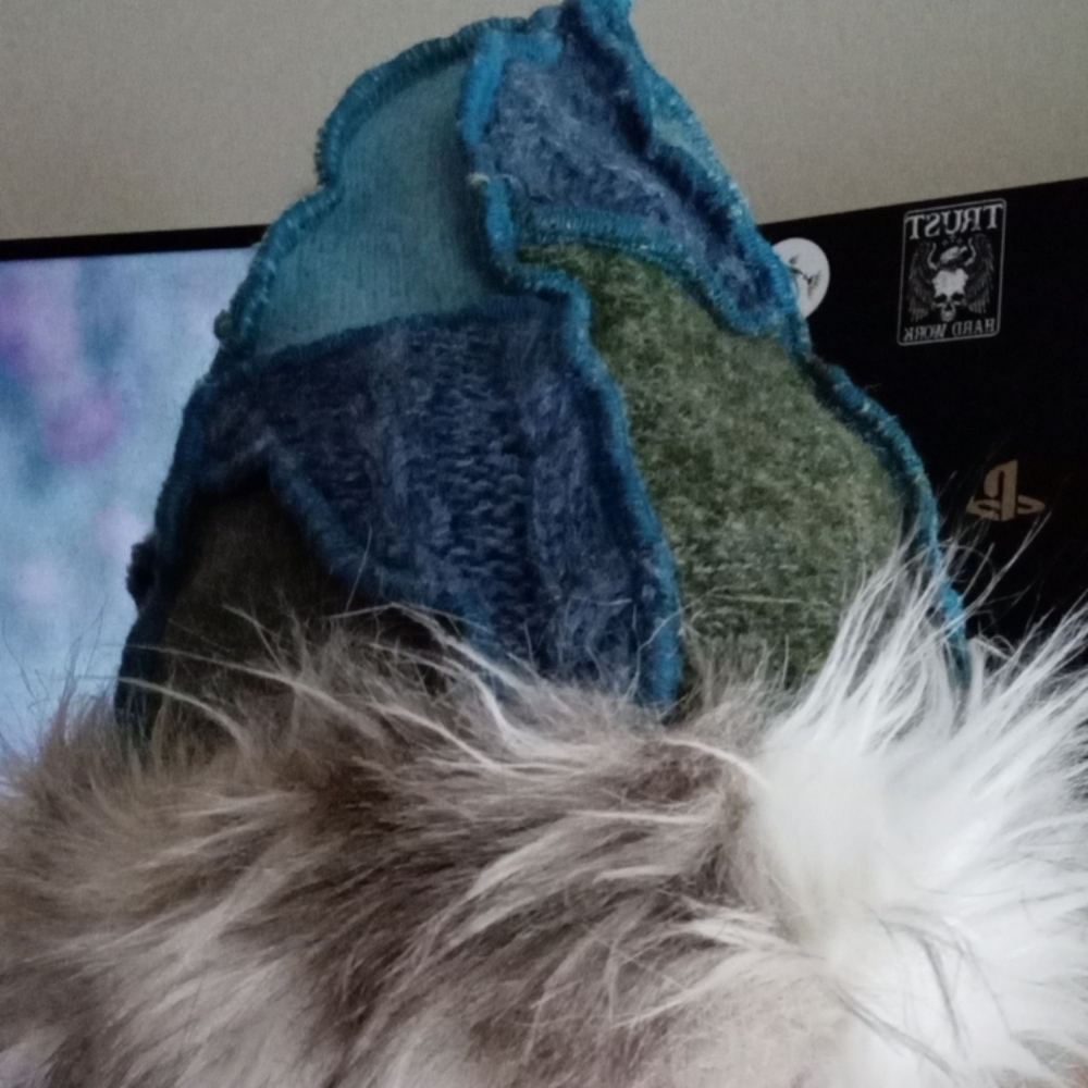 Hat - Picture 2 of 2